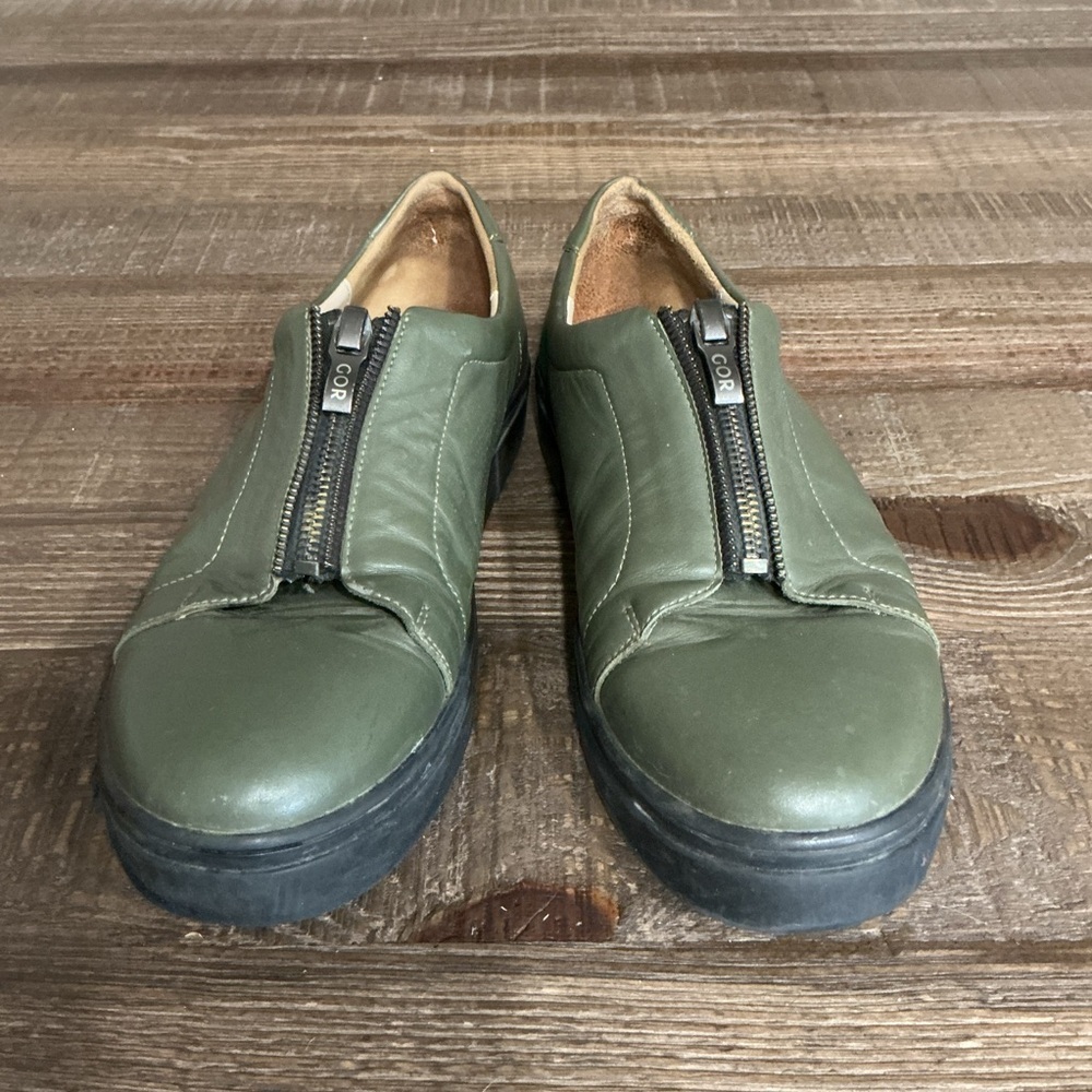Gor Avocado Green Leather Slip-On Shoes Zipper Detail